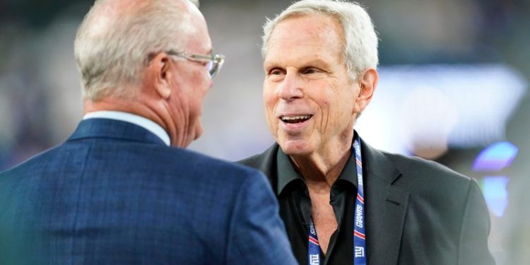Giants co-owner, Epstein discussed women in emails