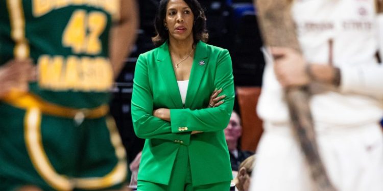 How coach’s belief built George Mason into women’s basketball winnner