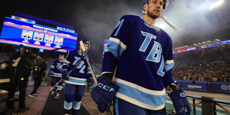 Injured Olympic hockey forward, goalie replaced