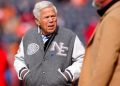 Patriots owner joins Belichick as Pro Football Hall of Fame snub