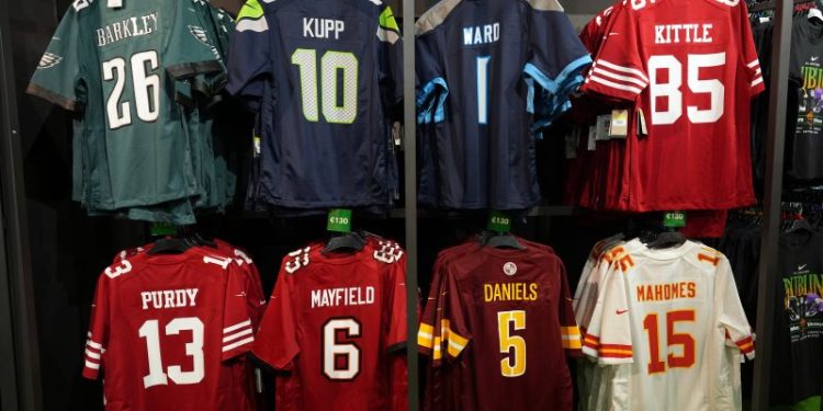 Fanatics forced to apologize after fan outcry over Super Bowl jerseys