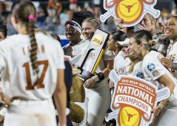 Texas softball’s championship ring hides a touching tribute