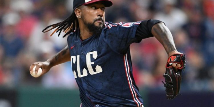 MLB pitcher accused of throwing suspicious pitches in at least 48 games