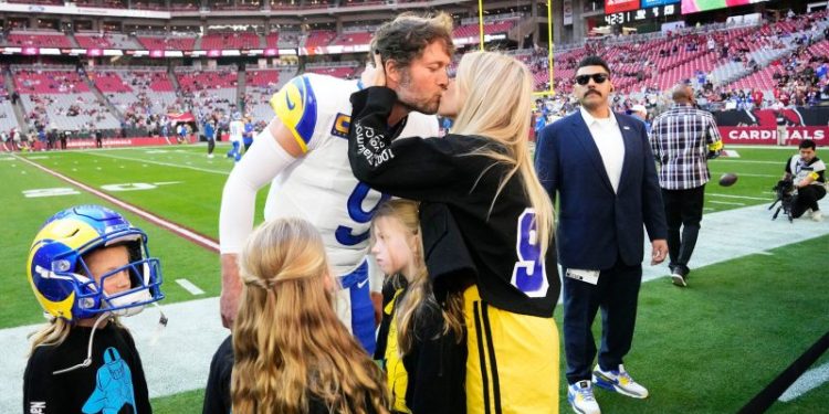 Stafford gets ‘Most Valuable Dad’ award to go with NFL MVP