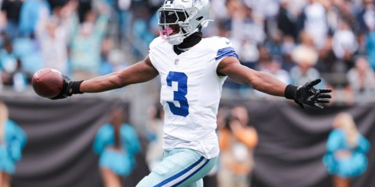 Cowboys planning to use franchise tag on star receiver