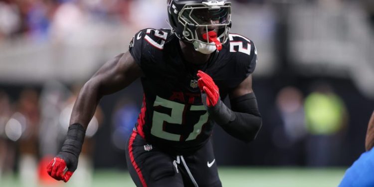Falcons DE James Pearce Jr. arrested after police pursuit in Florida