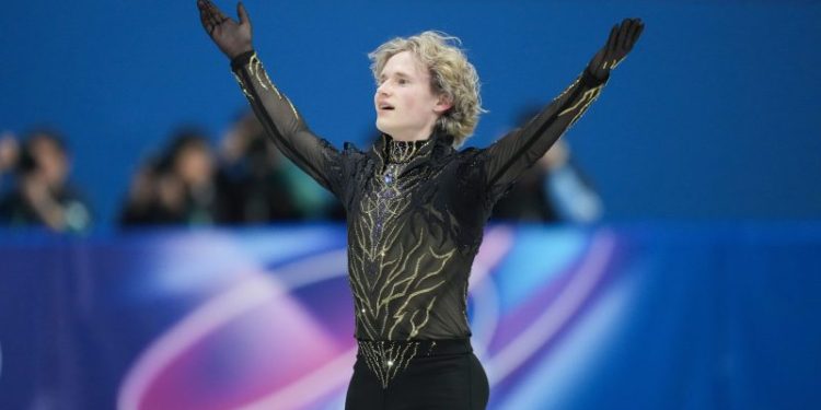 Winter Olympics highlights: Malinin helps gold win, Vonn crashes