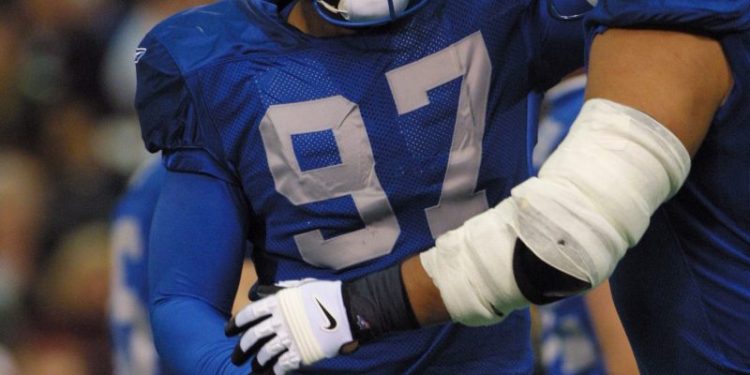 Family announces death of Lions star, suspects CTE