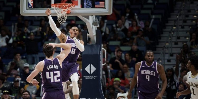 Russell Westbrook scores 27,000th career point