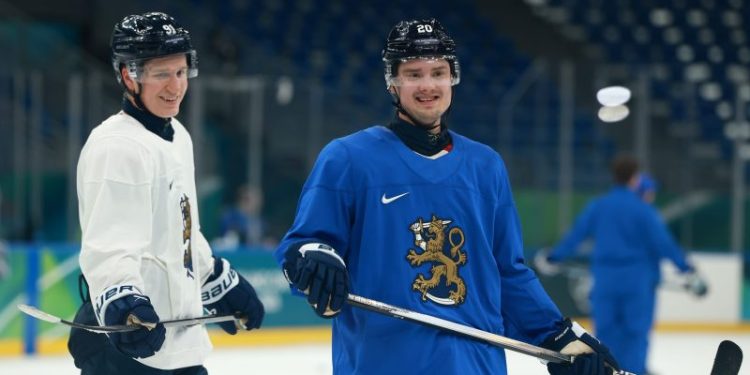 Olympic men’s hockey scores today: Slovakia plays Finland, Sweden faces Italy
