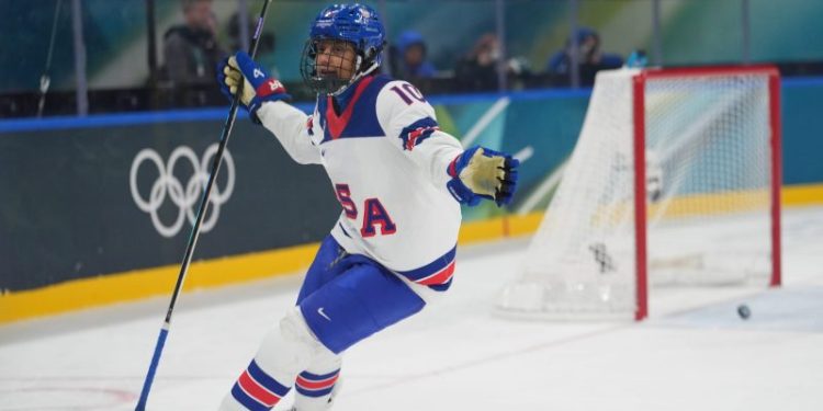 Laila Edwards, Hilary Knight make history as USA routs Canada