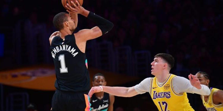 Wemby goes off in Spurs’ rout of Lakers