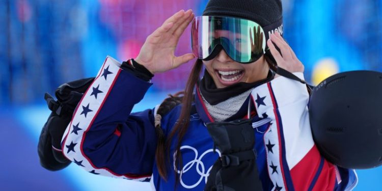 Winter Olympics highlights: Chloe Kim wins silver in women’s halfpipe