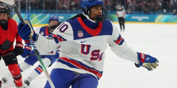USA women’s hockey live updates: Laila Edwards, Hilary Knight face Italy