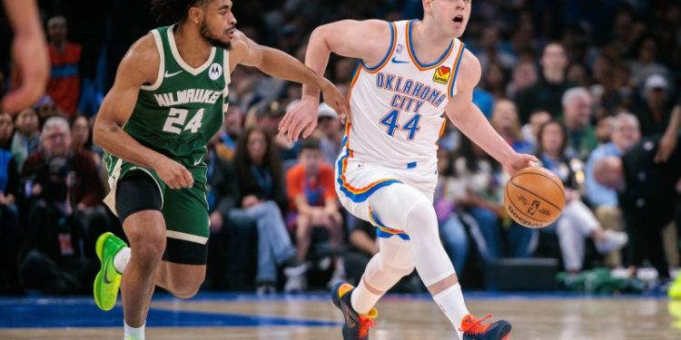 Player makes NBA debut months after cancer diagnosis