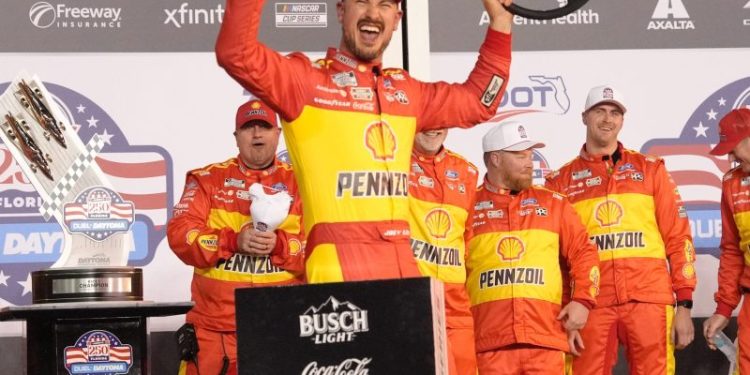 2026 Daytona Duels results: Logano, Elliott edge out competitors