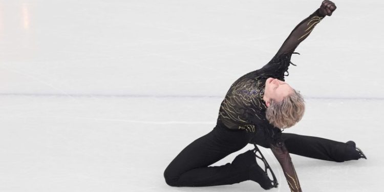 Olympics figure skating live updates: Ilia Malinin skates for gold