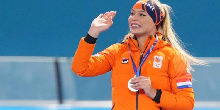 US speed skater Jordan Stolz practiced with Jake Paul’s fiancée at Olympics