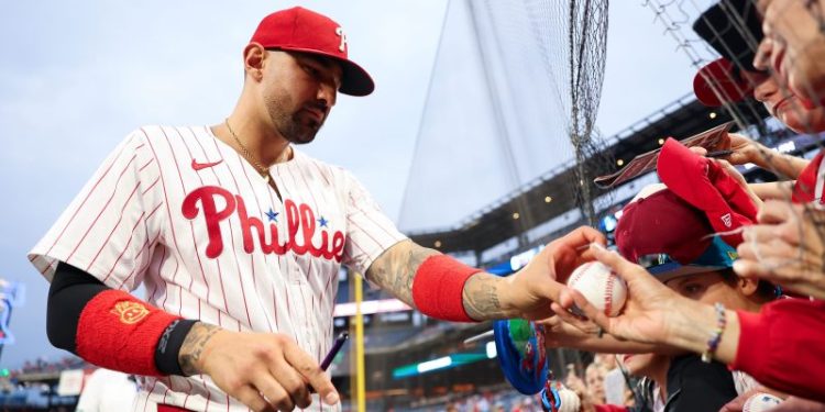 Padres elated to land All-Star after ugly Phillies divorce