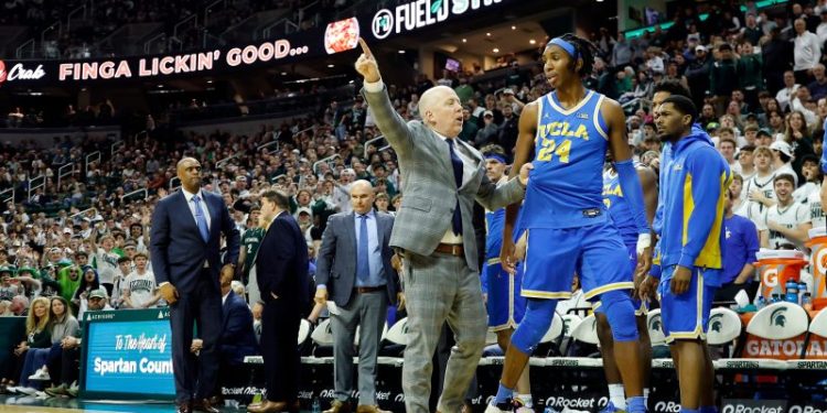 Watch: UCLA hoops coach Mick Cronin kicks own player out of game
