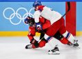 Sidney Crosby hurt, will not return in Olympic quarterfinal matchup