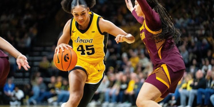 Women’s basketball TV guide: Iowa vs. Michigan is must-watch