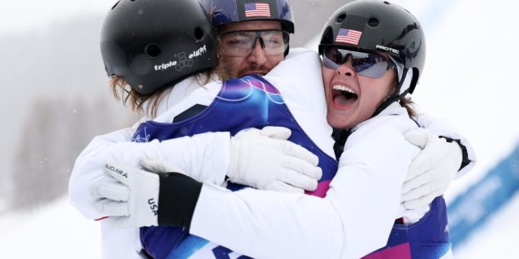 Americans win second straight gold in Olympic mixed aerials