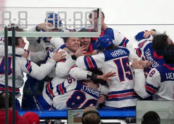 Watch: USA men’s hockey players celebrate gold medal at Miami nightclub