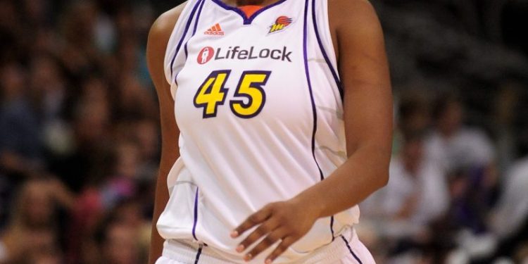 Two-time WNBA champion Kara Braxton dies, league announces