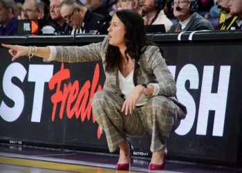 Around women’s basketball: An unlikely winning streak, Texas A&M hot seat, more