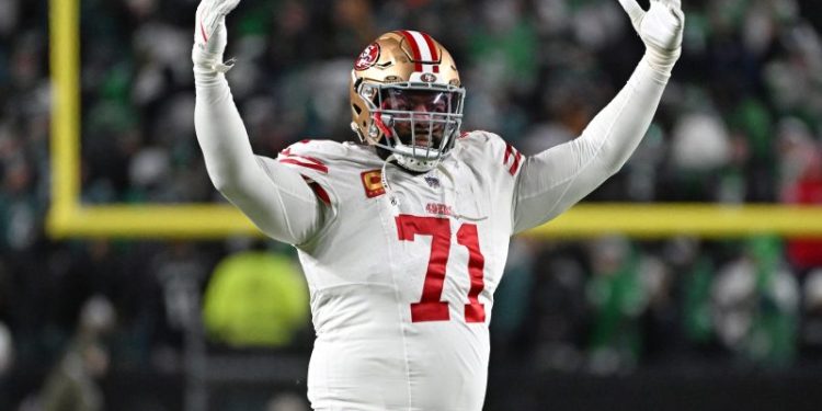 49ers ‘struggling’ to find contract solution with star LT