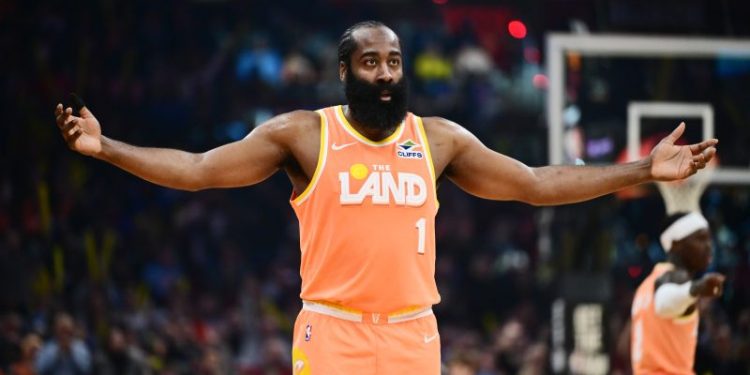 Harden suffers broken right thumb vs. Knicks, timetable uncertain