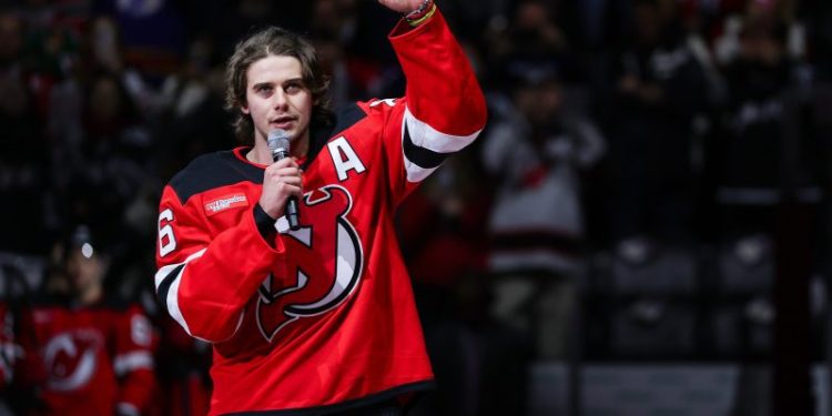 Olympic OT hero receives rousing ovation in first game back in NHL