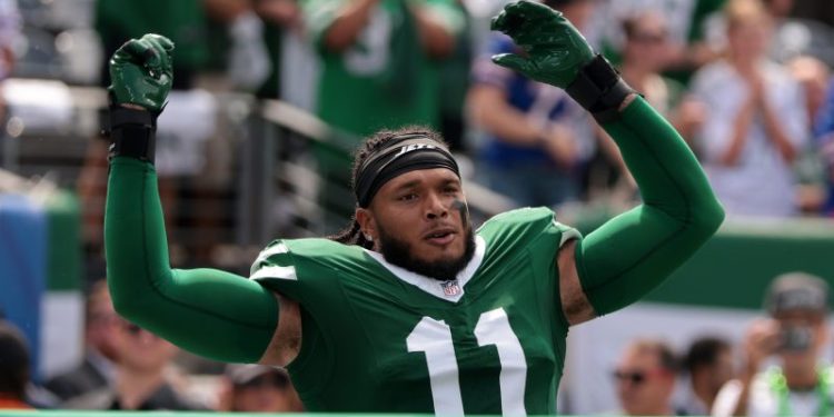 Jets, Titans make rare player-for-player trade