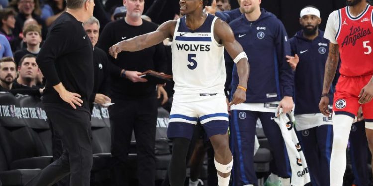 Why Anthony Edwards yelled at his own coach after late dagger