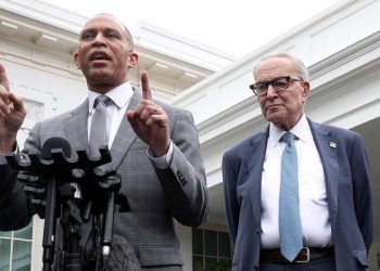 Schumer, Jeffries trash Trump’s DHS proposal as ‘incomplete and insufficient’