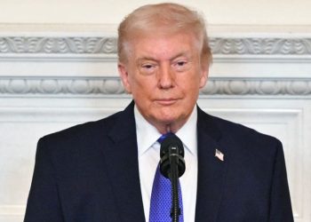 Bipartisan revolt targets Trump’s war powers after massive Iran strikes