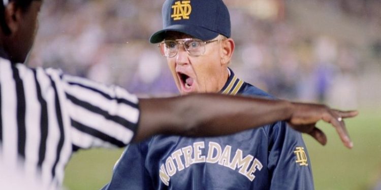 Lou Holtz highlights: Best of 35-year coaching career