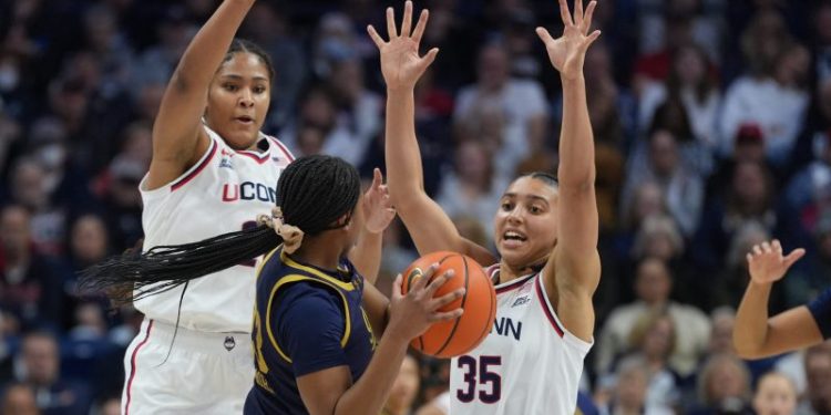 Ranking top 10 players in women’s college basketball ahead of March Madness