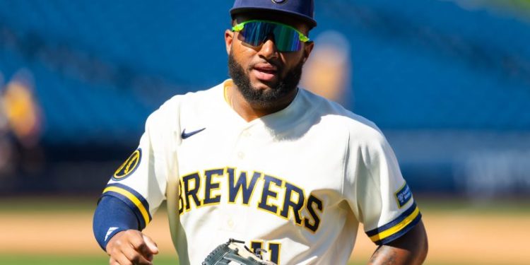 Brewers keep defying MLB’s big spenders with smart play