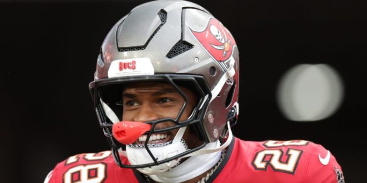 Bankruptcy judge sets trial date for Deion Sanders’ son Shilo