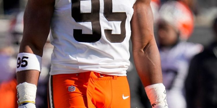 Browns’ star Myles Garrett receives ninth speeding ticket since 2017