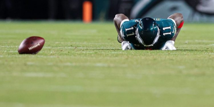 Will Eagles trade star leading receiver? Latest NFL rumors, news