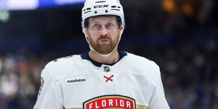 NHL trade deadline tracker: Defending champions trade defenseman