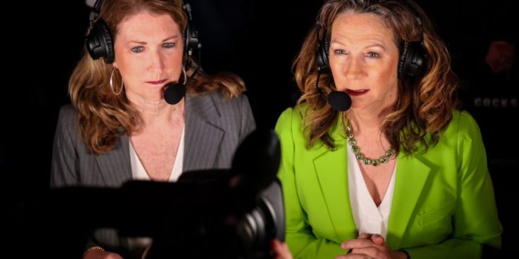 How Beth Mowins and Debbie Antonelli became the voices of women’s basketball