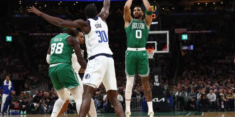 Tatum makes season debut: Highlights from Celtics vs. Mavs