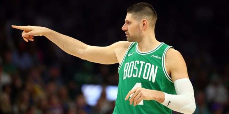 Celtics lose center on same day Jayson Tatum returns