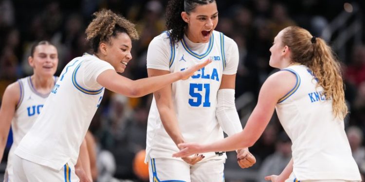 UConn no longer unanimous No. 1 in women’s coaches poll